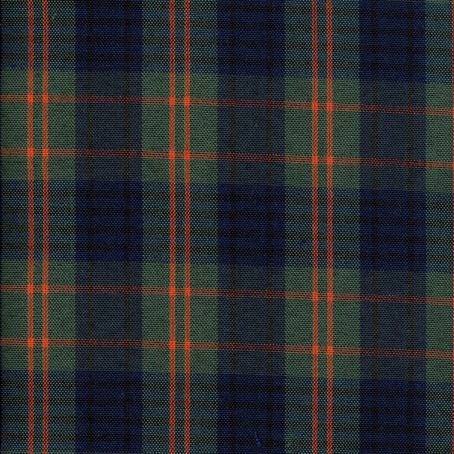 Tela escocesa de poliéster SchoolLine, tartán azul marino y verde con líneas anaranjadas, ideal para uniformes escolares.