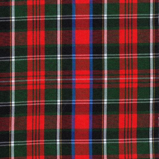 Tela escocesa de poliéster roja y verde con cuadros y franja azul; ideal para uniformes escolares SchoolLine.